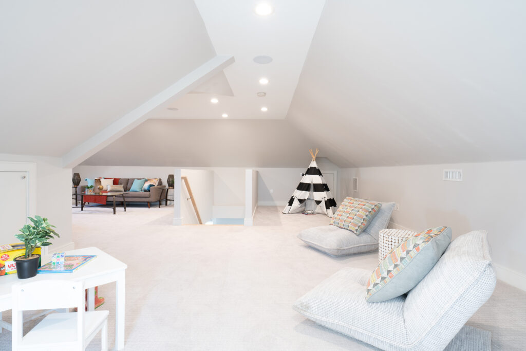 21-Callahan-Upper-Floor-Space4
